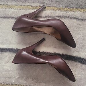 Brown BCBG pumps